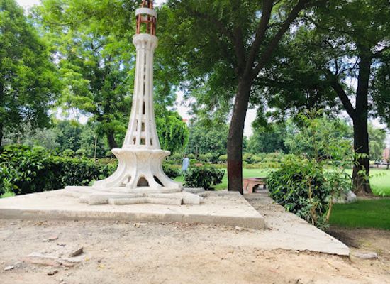 pakistan/punjab/landmark/d-ground-park