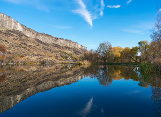 idaho/treasure-valley/landmark/thousand-springs-state-park-hagerman-fossil-beds-national-monument-visitor-s-center