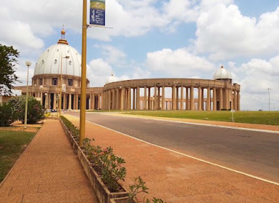 cote-d-ivoire/yamoussoukro-autonomous-district/landmark/the-basilica-of-our-lady-of-peace-of-yamoussoukro