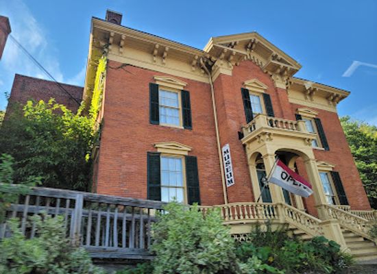 iowa/driftless-area/landmark/galena-u-s-grant-history-museum