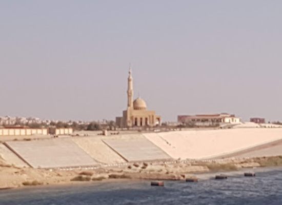 egypt/suez/landmark/terusan-suez