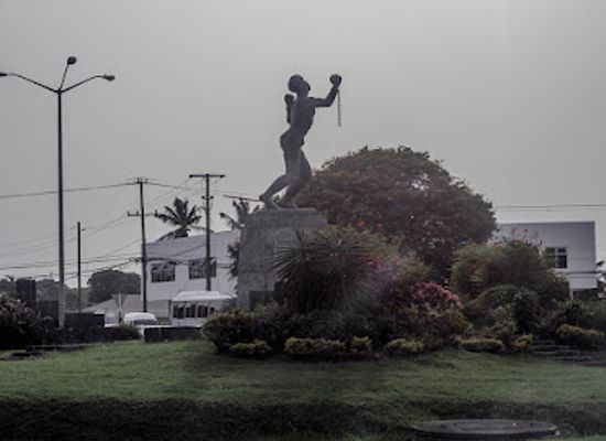 barbados/bridgetown/landmark/emancipation-statue-bussa-roundabout