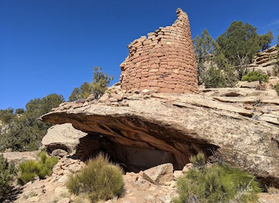 colorado/uncompahgre-plateau/landmark/painted-hand-pueblo