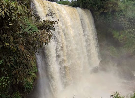 cameroon/bamenda/landmark/chutes-de-la-metche