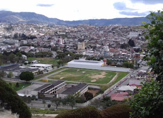 ecuador/loja/landmark/piscina-municipal-parque-jipiro