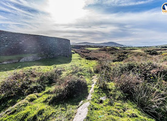 ireland/ring-of-kerry/landmark/cahergal-stone-fort