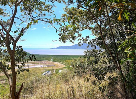 australia/cairns/landmark/mount-whitfield-conservation-park