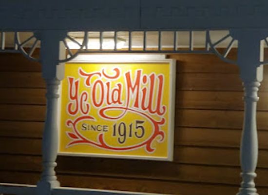 kansas/hutchinson/landmark/ye-old-mill