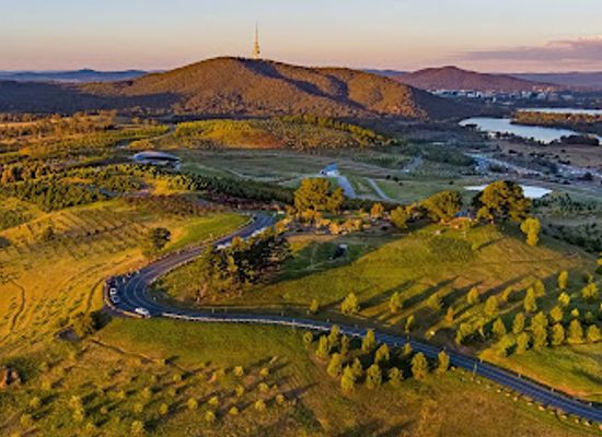 australia/canberra/landmark/national-arboretum-canberra