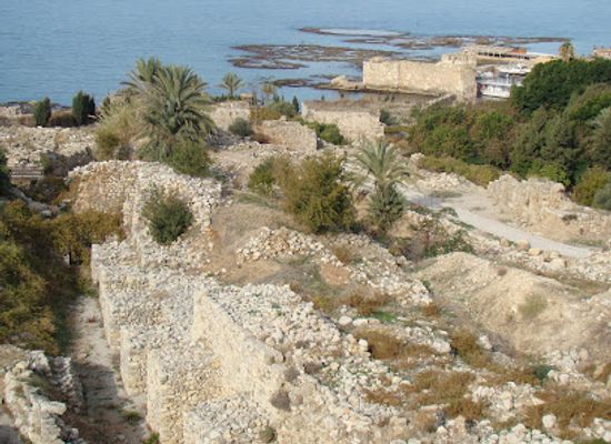 lebanon/jbeil-district/landmark/hellenistic-city-wall