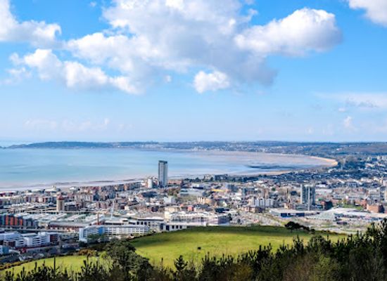 united-kingdom/west-glamorgan/landmark/cwtsh-hostel
