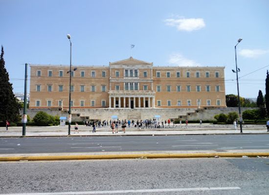 greece/athens/syntagma/landmark/plateia-syntagmatos