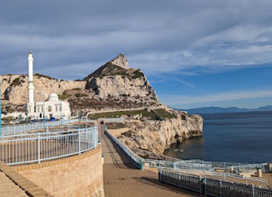 gibraltar/rosia-bay/landmark/europa-point-lighthouse