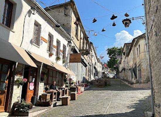 albania/gjirokaster/landmark/bukowksi-bar-gjirokaster