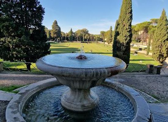 vatican-city/vatican-necropolis/landmark/piazza-di-siena