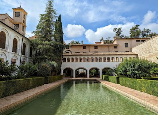 spain/murcia/landmark/convento-de-las-claras-garden