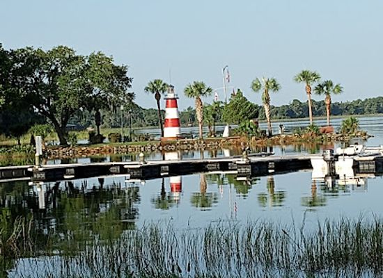 florida/mount-dora/landmark/grantham-pointe-light-house