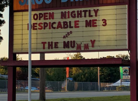maine/saco/landmark/the-saco-drive-in
