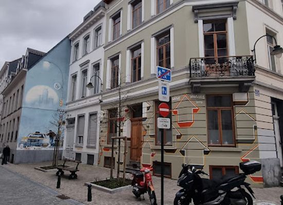 belgium/brussels/landmark/xiii-mur-bd-street-art