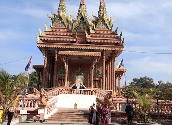 nepal/lumbini/landmark/lumbini-world-peace-bell