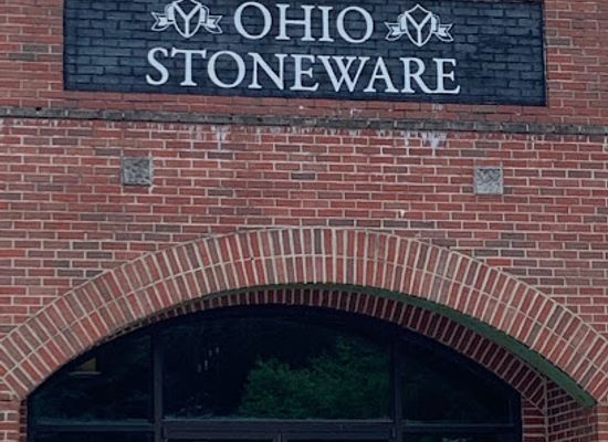 ohio/zanesville/landmark/hartstone-ohio-stoneware-factory-outlet