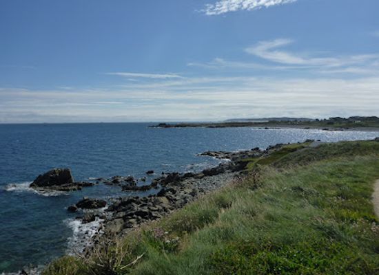 guernsey/st-martin/landmark/the-wicked-wolf