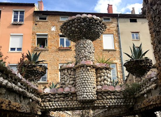 france/rhone-alpes/landmark/jardin-rosa-mir