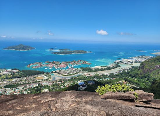 seychelles/grand-anse/landmark/copolia-peak