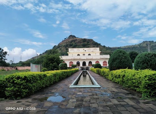 india/aurangabad/landmark/soneri-mahal