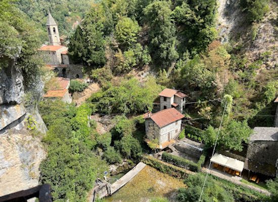 italy/lunigiana/landmark/equi-terme-caves