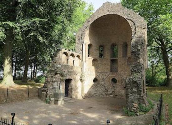 netherlands/limburg/landmark/barbarossa-ruine