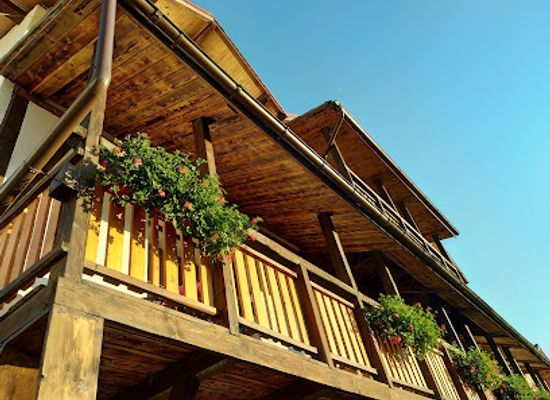 ukraine/slavske/landmark/pogar-inn
