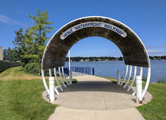 michigan/holland/landmark/kollen-park
