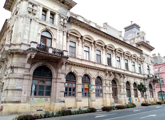 hungary/szeged/landmark/regi-hid-vendeglo