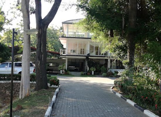 sri-lanka/ampara-district/landmark/hotel-lake-jay