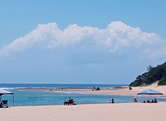 mozambique/ponta-do-ouro/landmark/spigs-surfs-up
