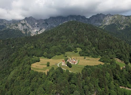 italy/friuli-venezia-giulia/landmark/stavoli-di-orias