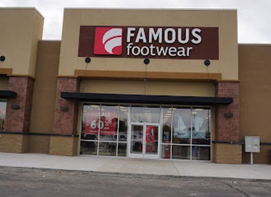new-mexico/carlsbad/landmark/famous-footwear