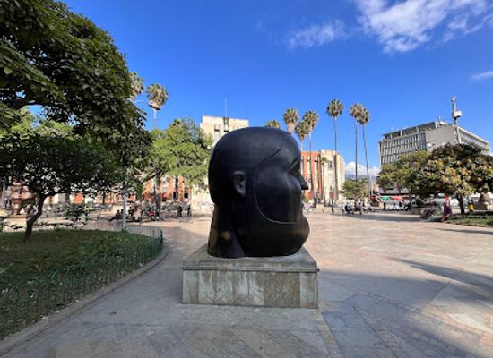 colombia/medellin/laureles/landmark/plaza-botero-medellin-antioquia