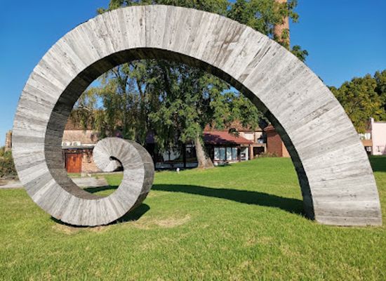 uruguay/colonia-del-sacramento/landmark/centro-cultural-bastion-del-carmen