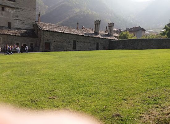 italy/val-d-aosta/landmark/issogne-castle