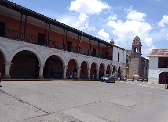 peru/ayacucho/landmark/casona-velarde-alvarez