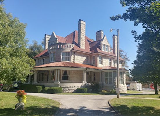 missouri/great-plains/landmark/historic-phelps-house