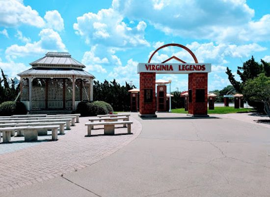 virginia/virginia-beach/landmark/virginia-legends-walk