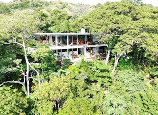 panama/azuero-peninsula/landmark/the-hill-panama-unique-boutique-hotel-in-cambutal-adult-only