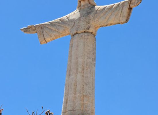angola/zambezi-basin/landmark/christ-the-king-statue