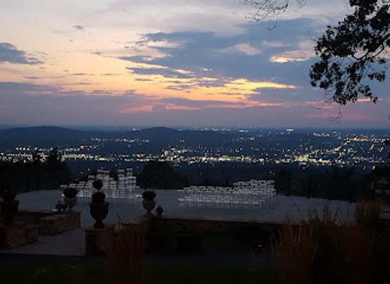 alabama/lake-guntersville/landmark/burritt-on-the-mountain