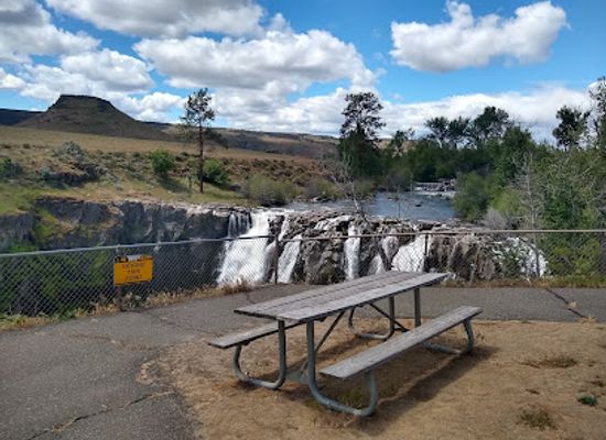 oregon/lake-county/landmark/white-river-falls-state-park