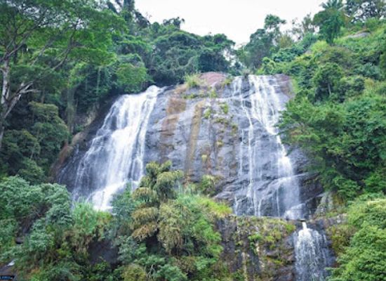 sri-lanka/knuckles-mountain-range/landmark/hunnasgiriya-water-fall