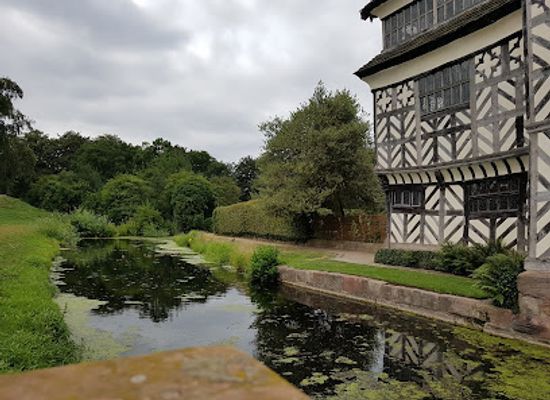 united-kingdom/cheshire/attraction/national-trust-little-moreton-hall-2